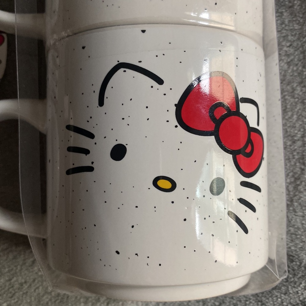 Hello Kitty Script Ceramic Mug Stack Set - Picture 6 of 8
